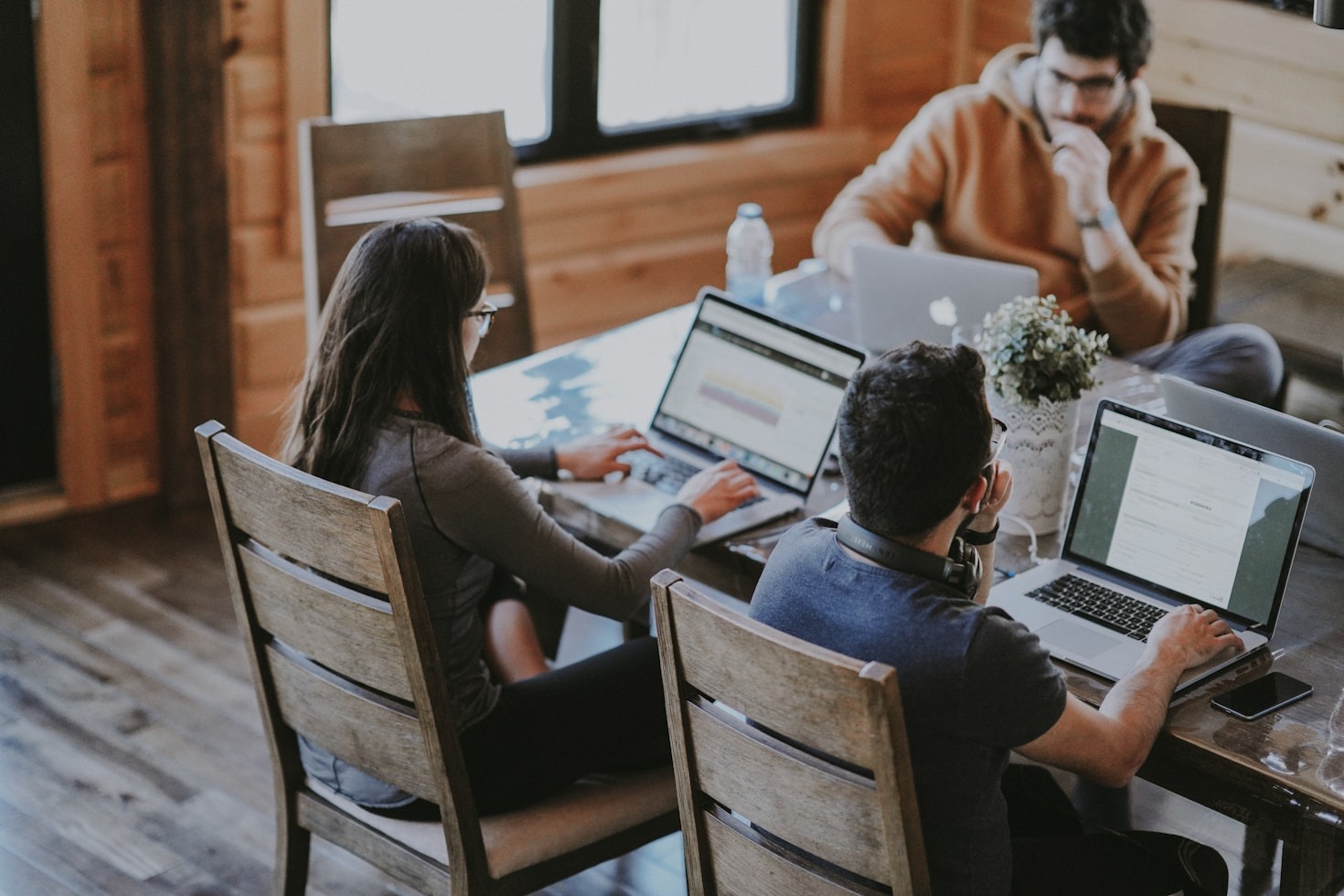 Five Ways Professional Branding Boosts Your Revenue